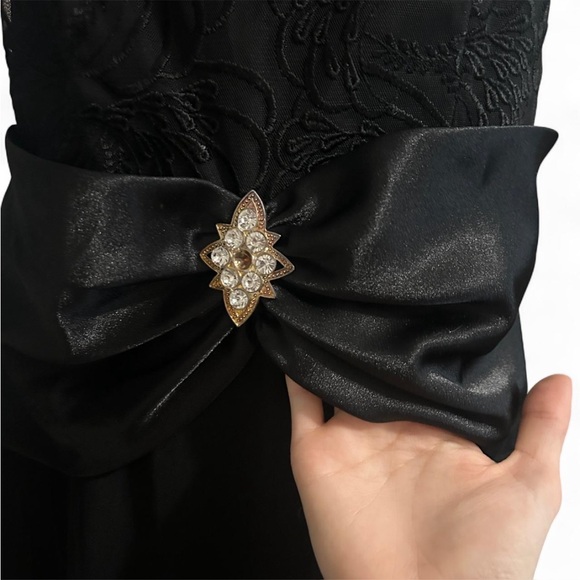 Y2K Black Evening Gown - Picture 4 of 5